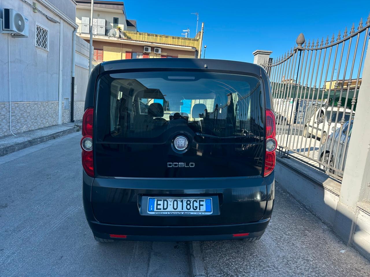 Fiat Doblo 1.6 MJT 105 Cv Emotion 5 Posti Vettura