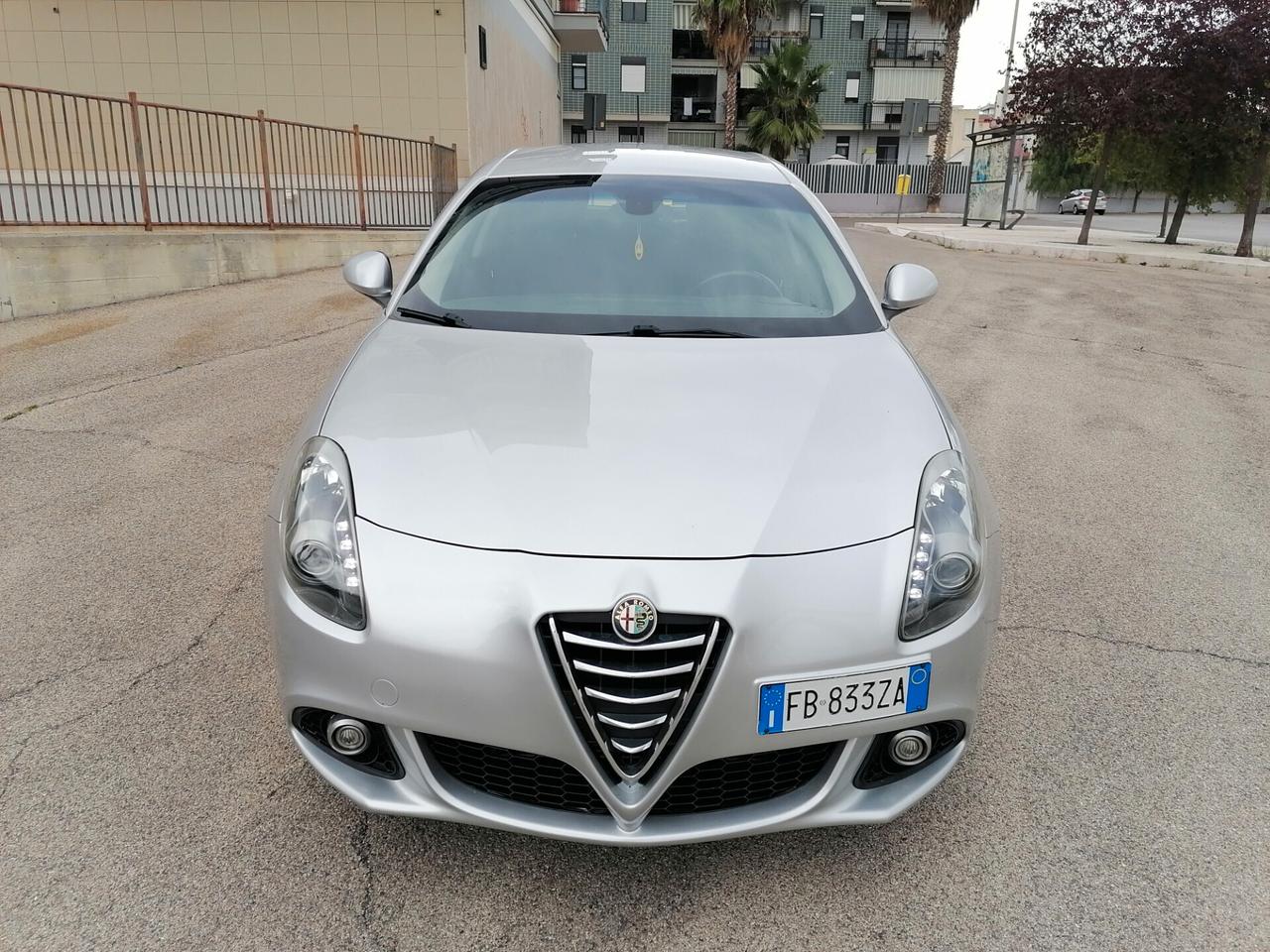Alfa Romeo Giulietta 1.6 JTDm-2 120 CV Distinctive