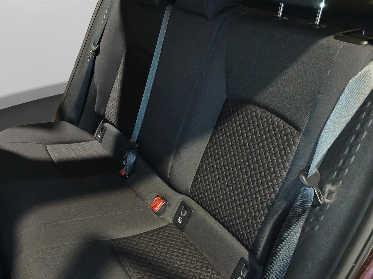 Toyota C-HR 1.8 Hybrid E-CVT Active 122CV