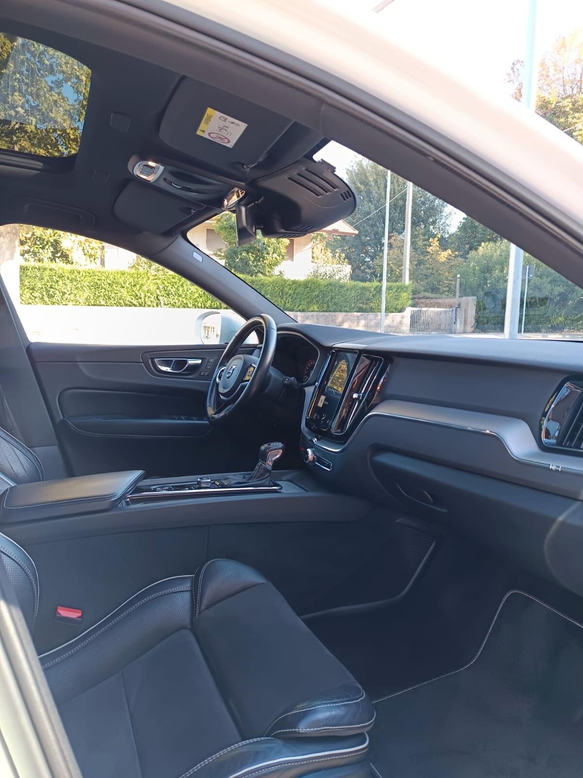 Volvo XC 60 D4 AWD Geartronic R-design