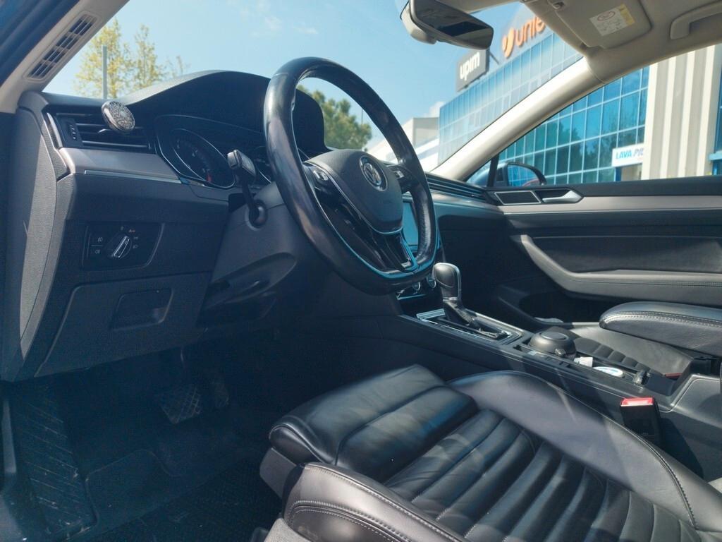 Volkswagen Passat 2.0 TDI DSG Highline BlueM. Tech.
