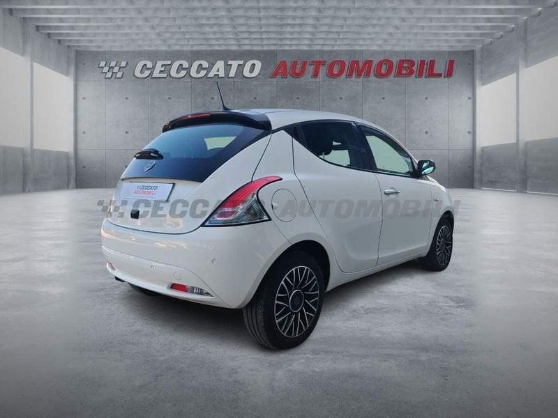 Lancia Ypsilon Ypsilon 1.0 firefly hybrid Platino s&s 70cv