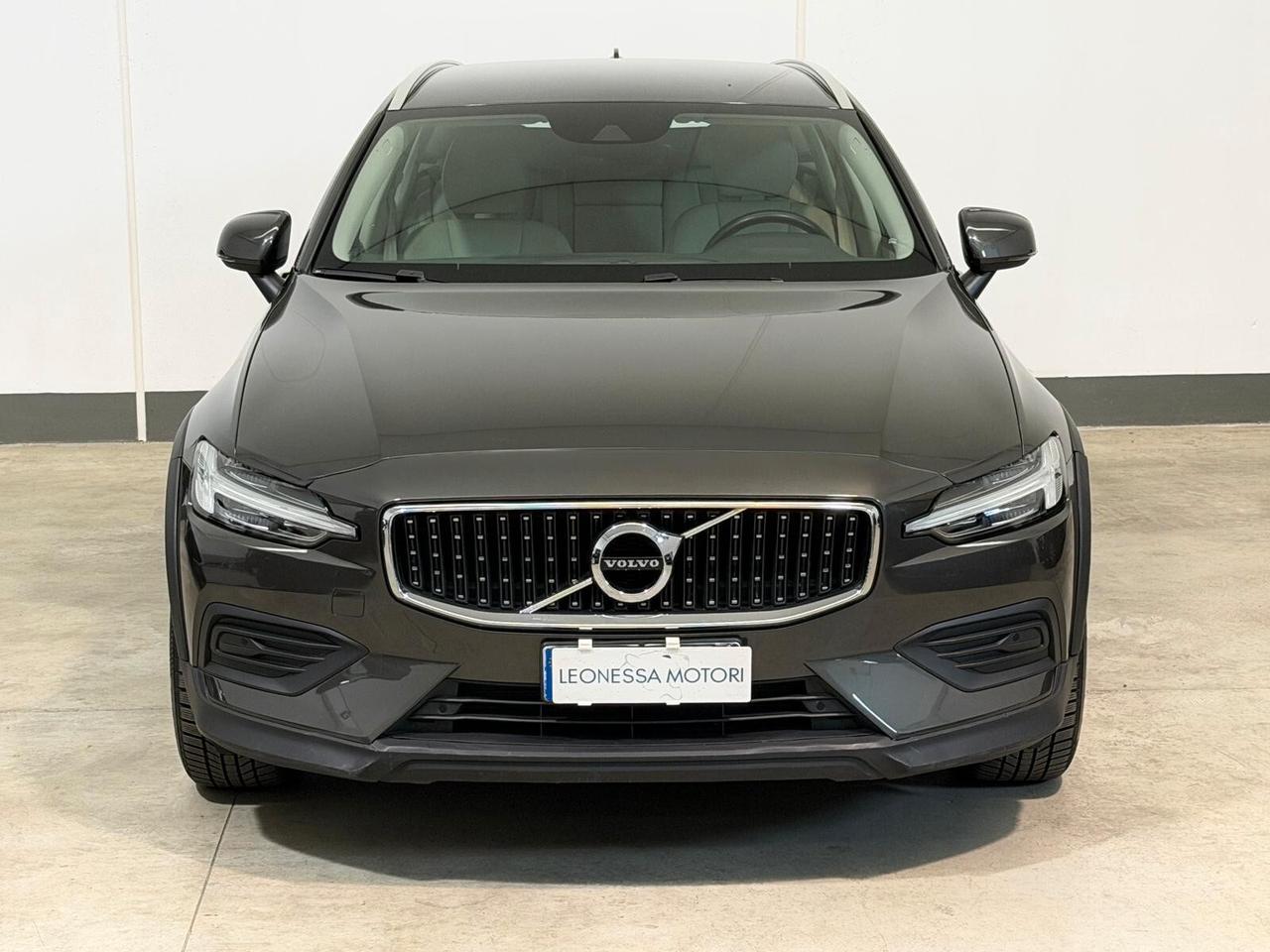 Volvo V60 Cross Country B4 (d) AWD automatico Ultimate