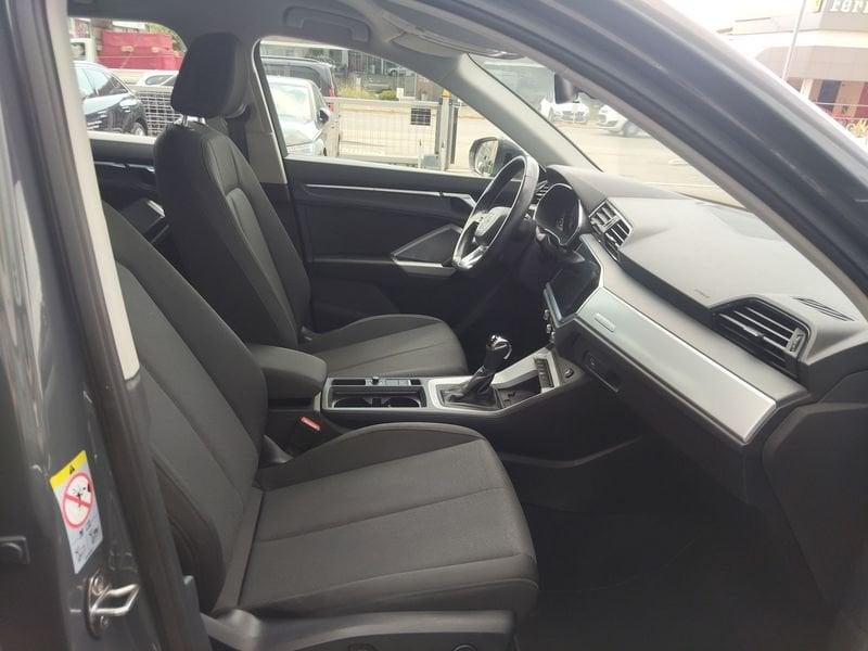 Audi Q3 Q3 35 2.0 tdi Business Advanced quattro s-tronic