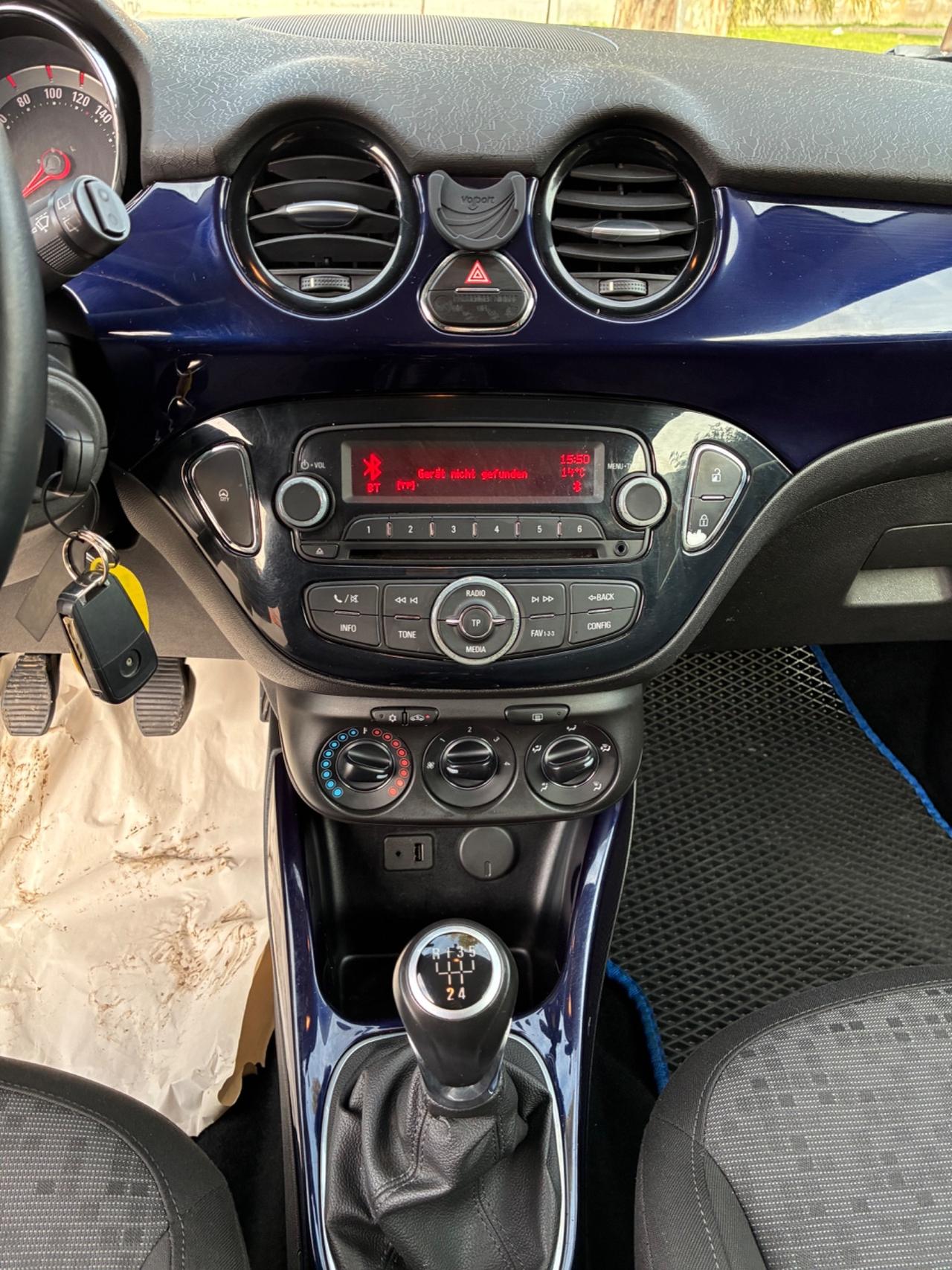 Opel Adam 1.2 70 CV White/Black Link