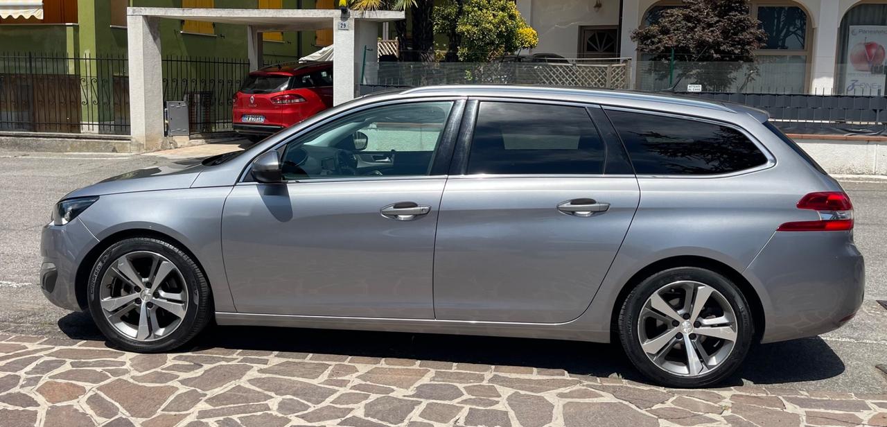 Peugeot 308 1.6 e-HDi 115 CV Stop&Start Allure