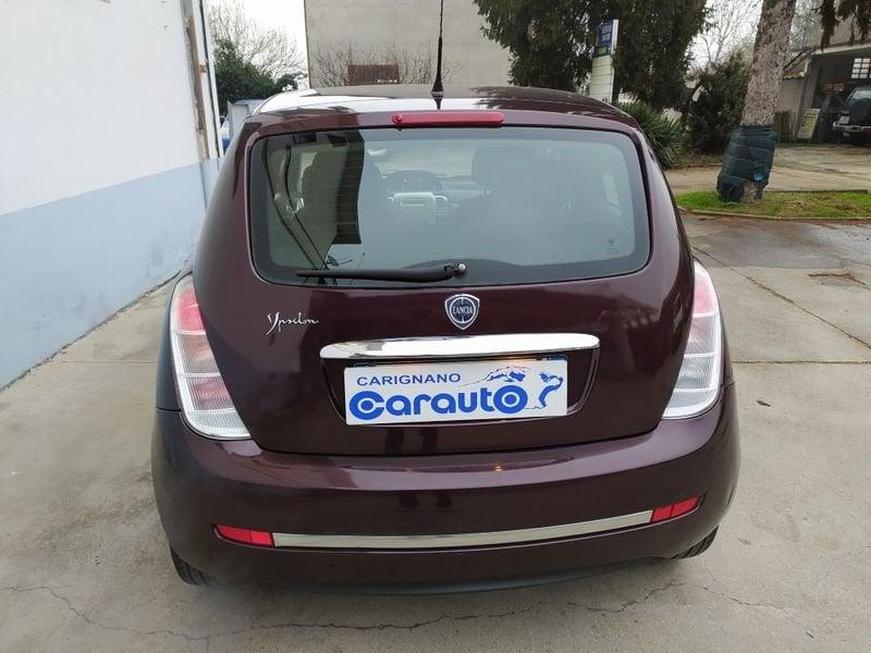 Lancia Ypsilon 1.3 MJT 75 CV Oro