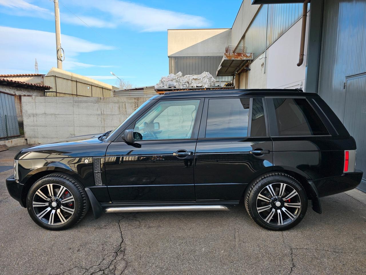 Land Rover Altro Vogue