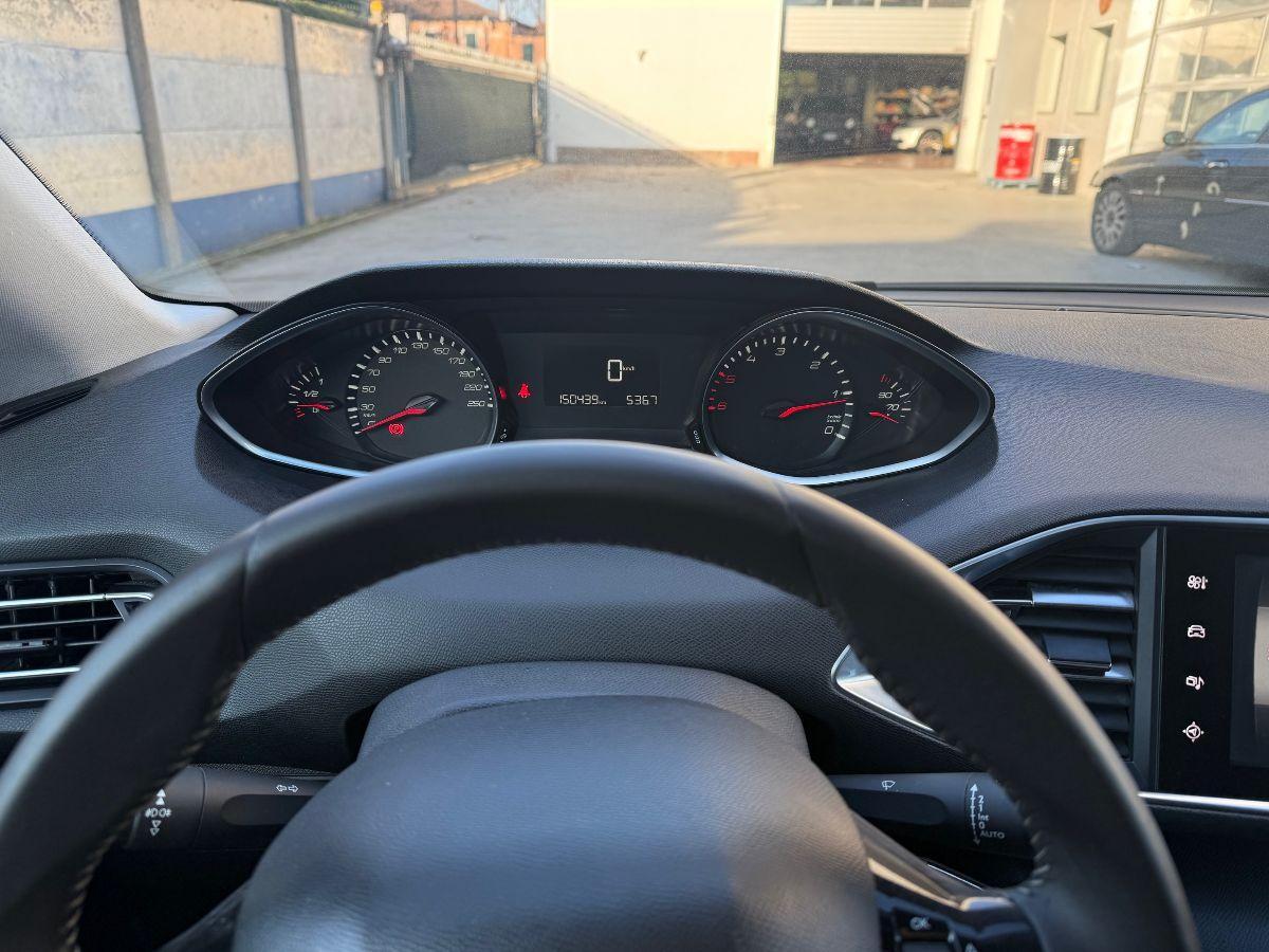 PEUGEOT - 308 - BlueHDi 100 S&S Business