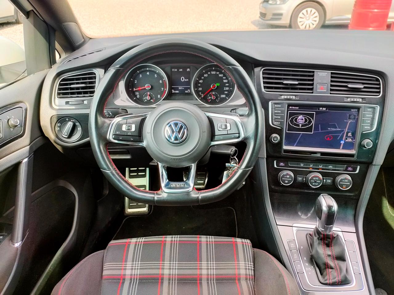 Volkswagen Golf GTI Performance 2.0 TSI 5p. dsg