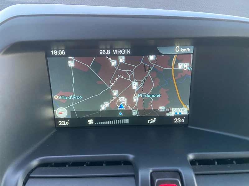 VOLVO XC60 2.0 d3 R-design 150cv geartronic