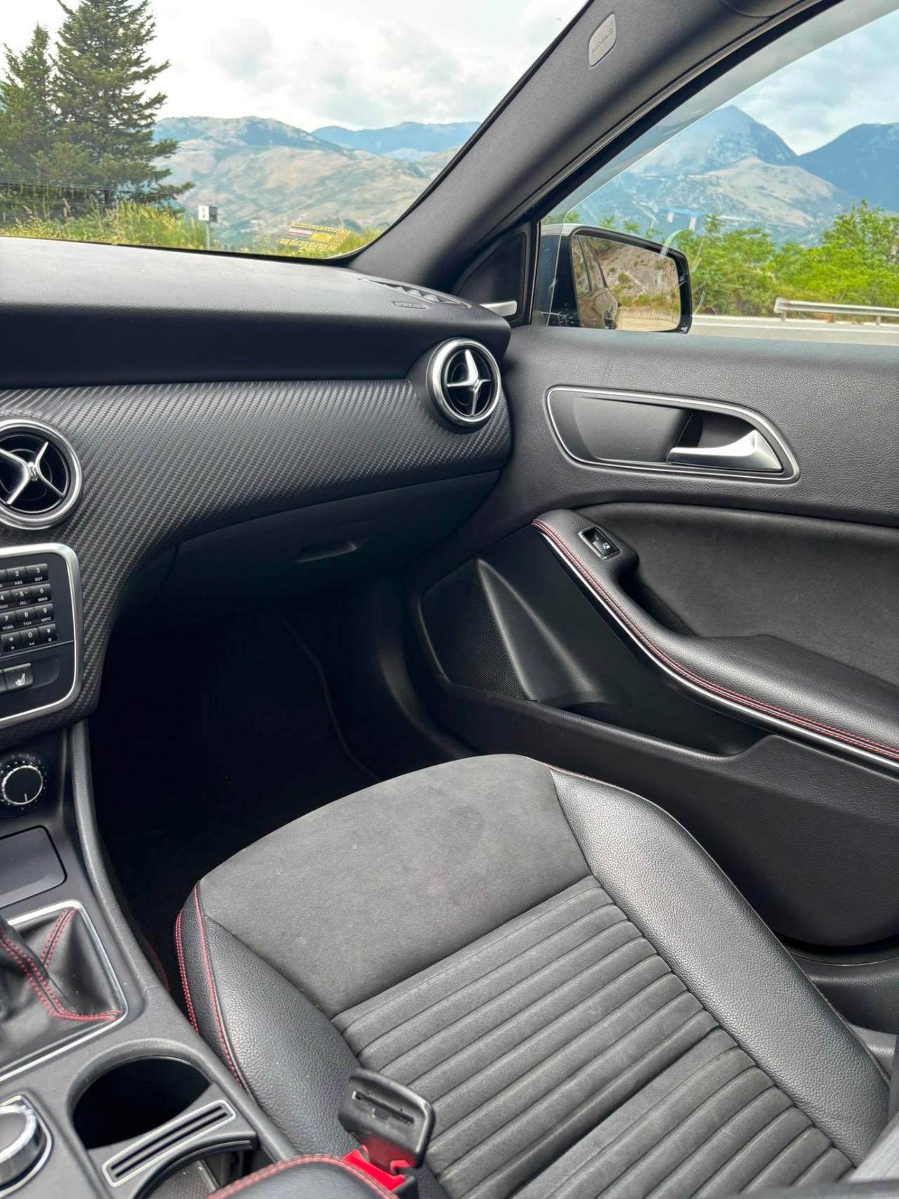 MERCEDES CLASSE A200 PREMIUMG AMG