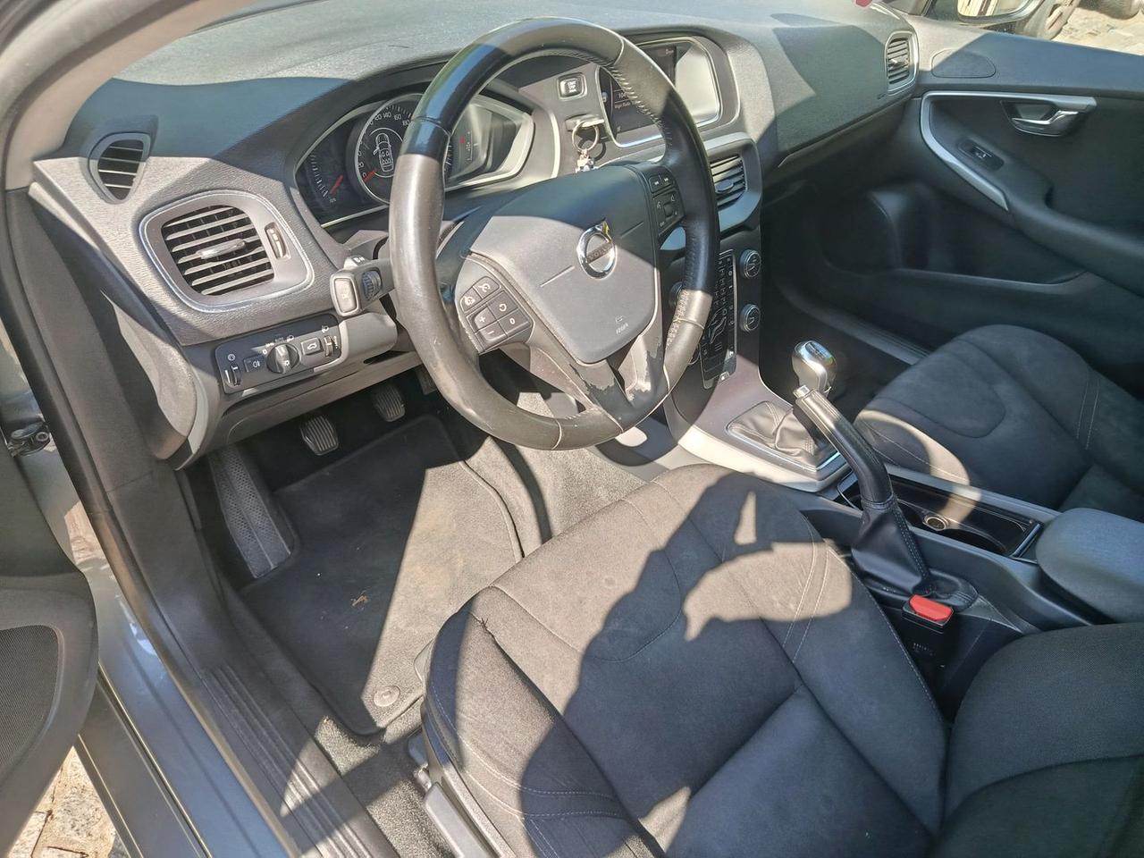 Volvo V40 Business 2.0 D2 #10316