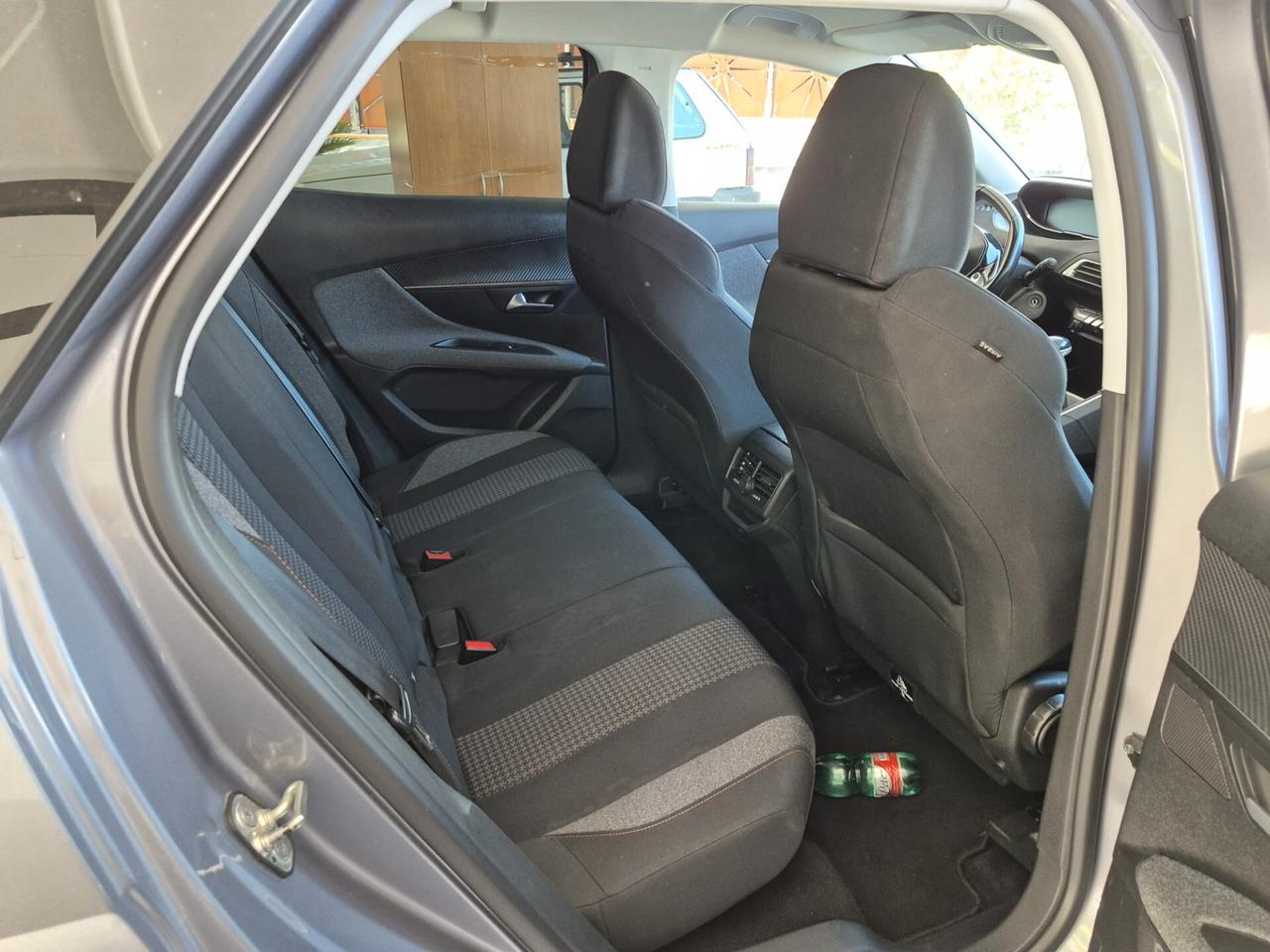 Peugeot 3008 BlueHDi 120 S&S Allure