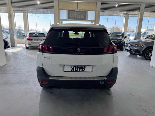PEUGEOT 5008 BlueHDi 130 S&S Allure