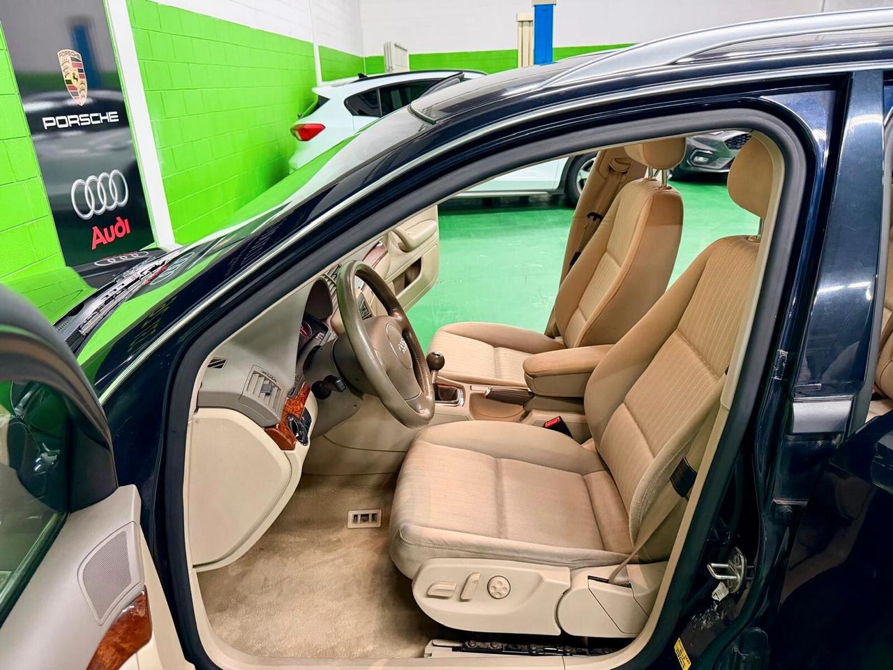 Audi A4 3.0 V6 30V cat quattro