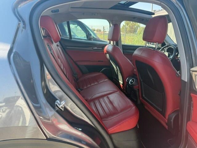 Alfa Romeo Stelvio 2.2 Turbodiesel 180 CV AT8 RWD Executive