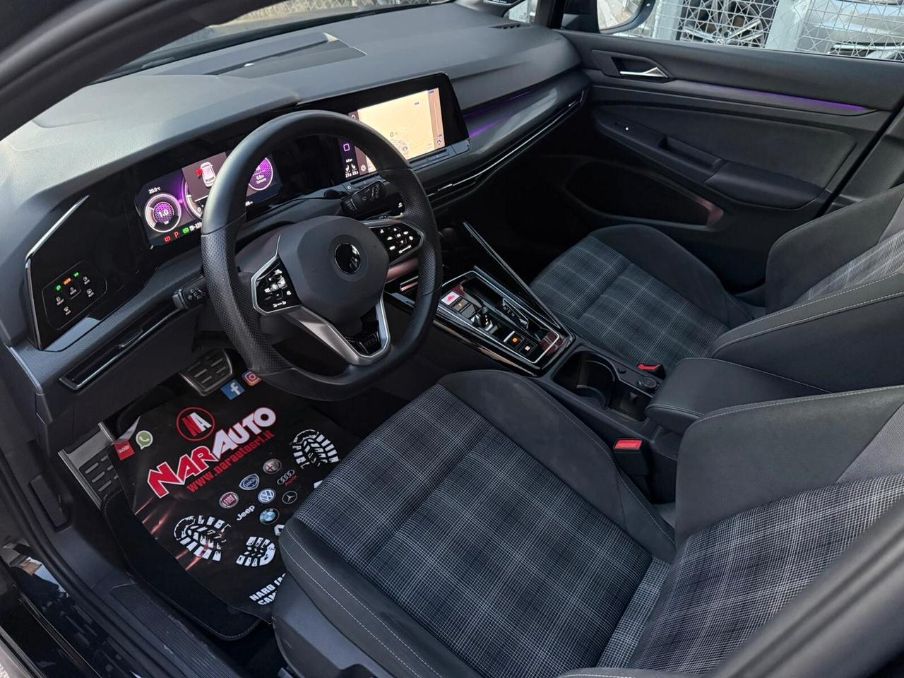 Volkswagen Golf 8 GTD 2.0 TDI 200cv DSG