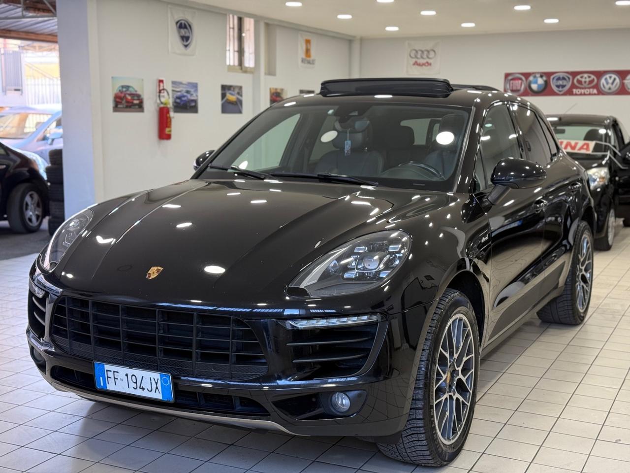 Porsche Macan 3.0 full optional