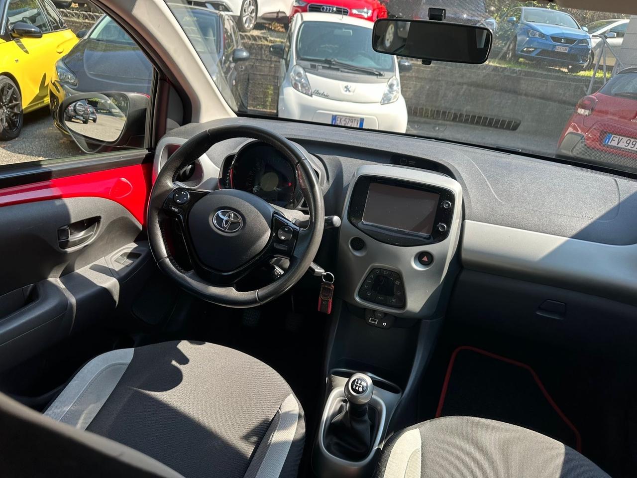 Toyota Aygo 1.0 VVT-i 69 CV 5 porte neopatentati