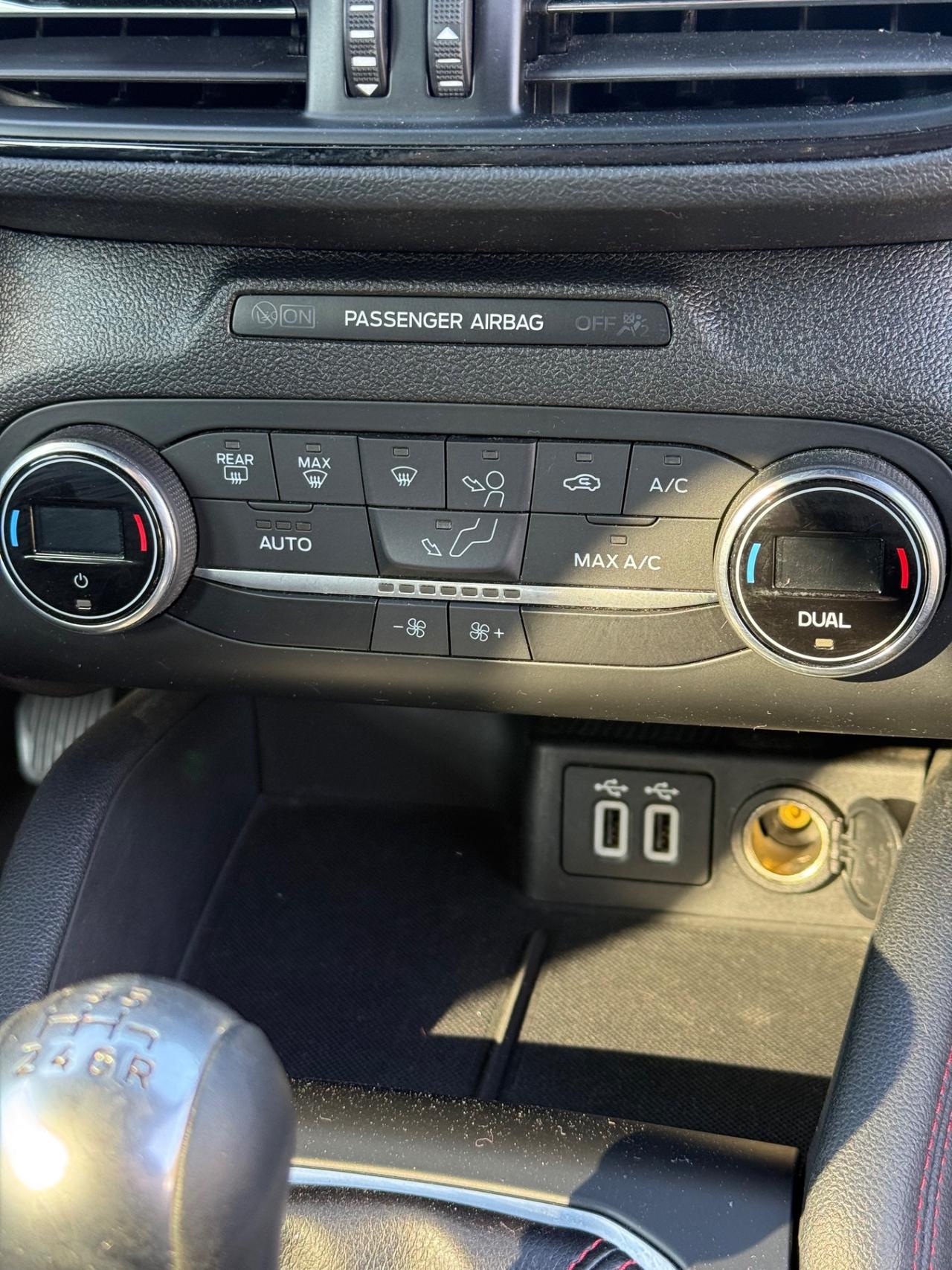 Ford Focus 1.0 EcoBoost Hybrid 155 CV Powershift 5p. ST-Line X