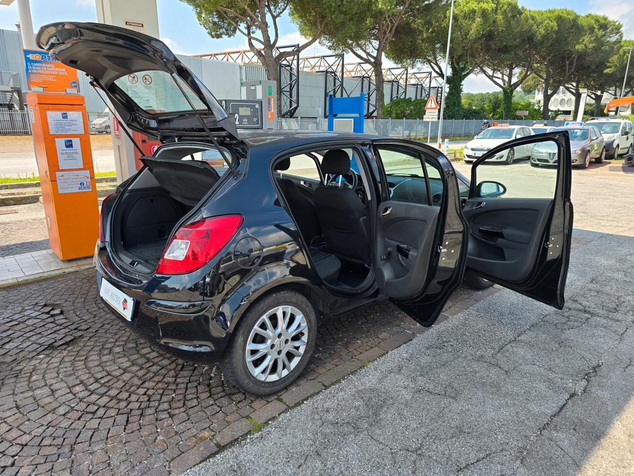 Opel Corsa 1.2 5 porte con 271.000km