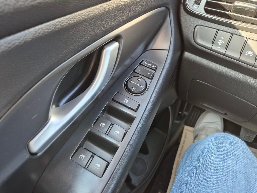 Hyundai i30 1.6 CRDi 110CV NAVI-LED-CAMERA