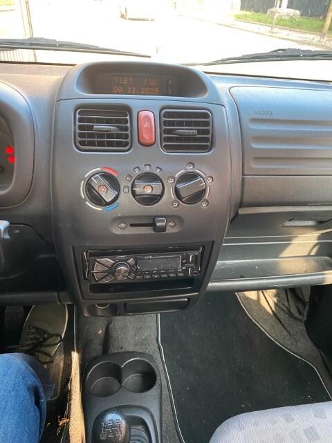 Opel Agila 1.2 16V Comfort