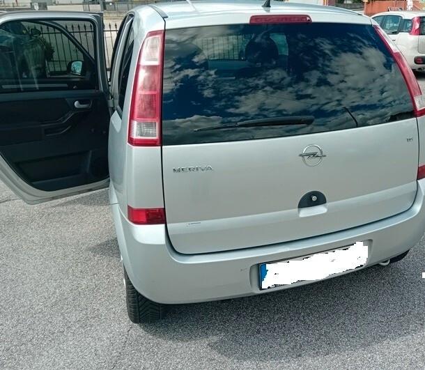 Opel Meriva 1.6 16V Cosmo