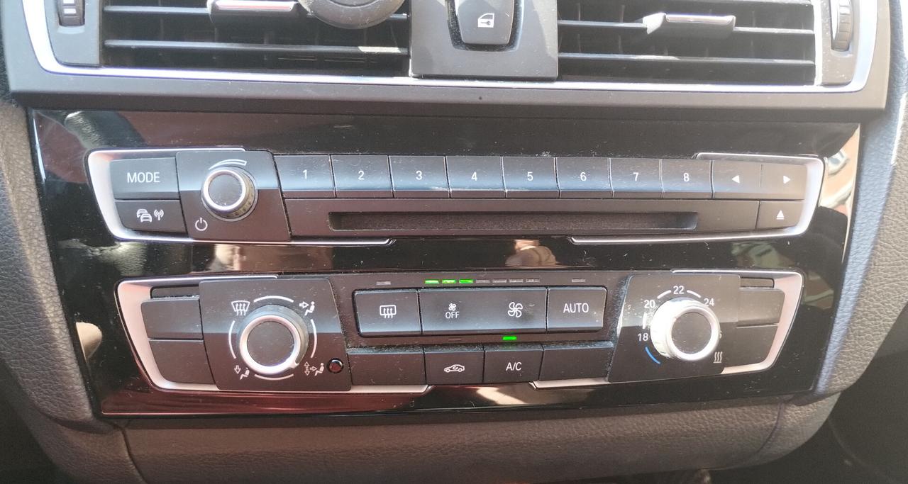 Bmw 116 116d 5p. Efficient Dynamics NEOPATENTATI