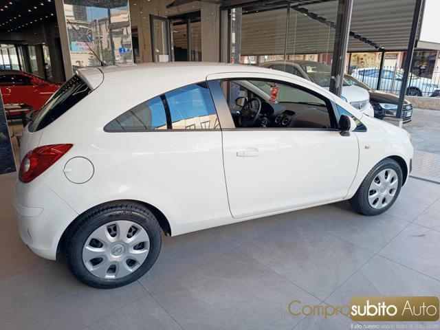 OPEL Corsa 1.2 85CV 3 porte GPL-TECH b-color