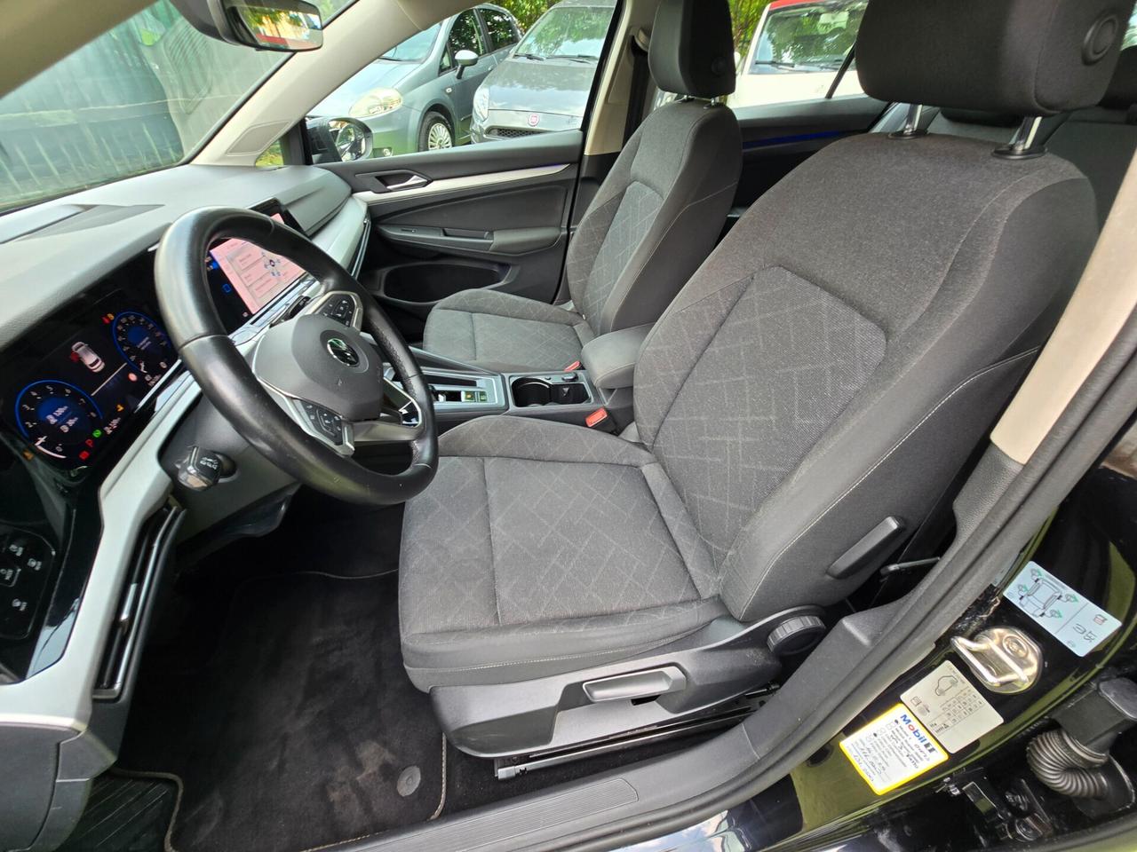 Volkswagen Golf 1.5BZ/METANO 131CV DSG -2021