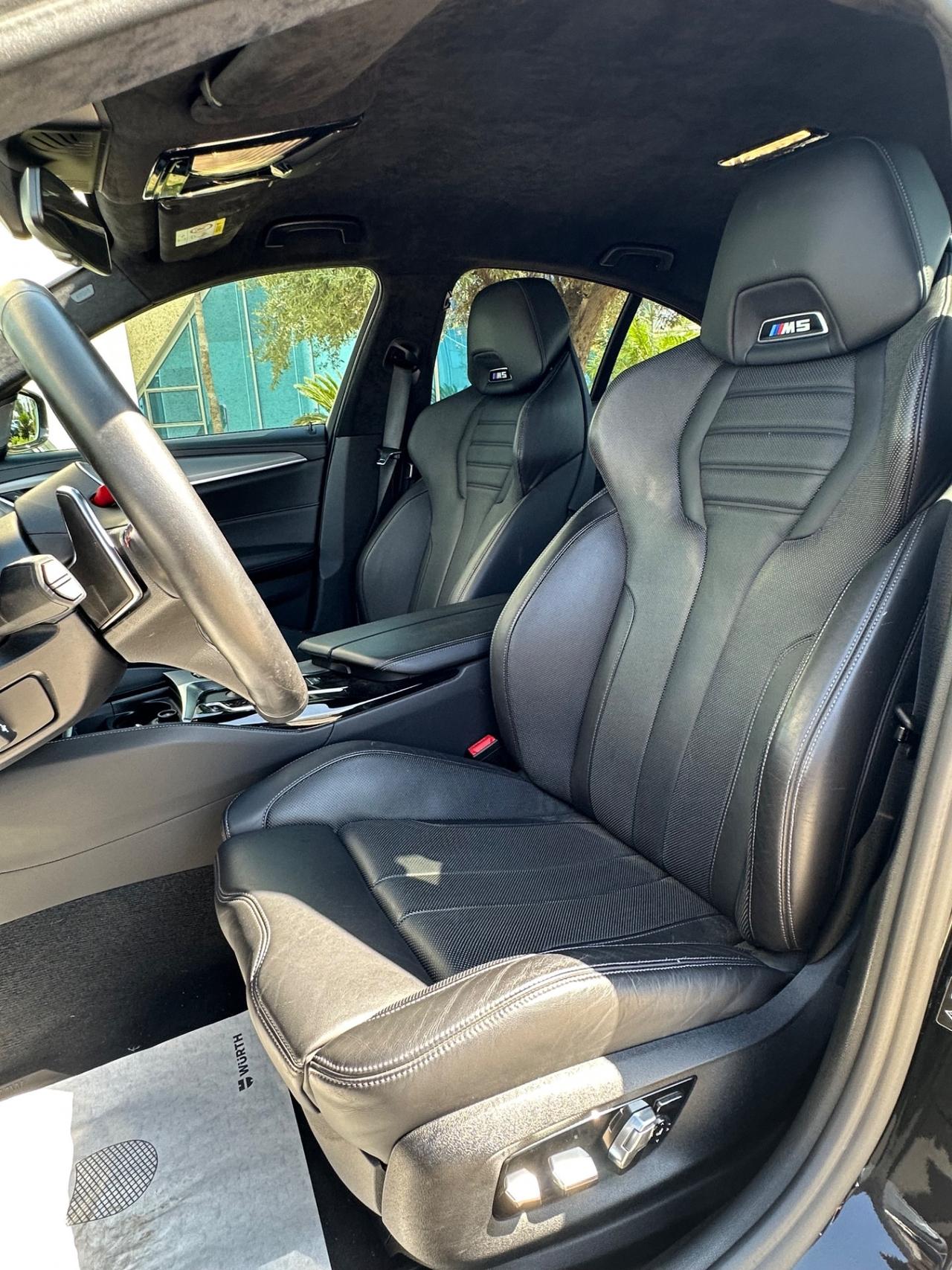 BMW M5 4.4 V8 600cv possibilità noleggio no scoring