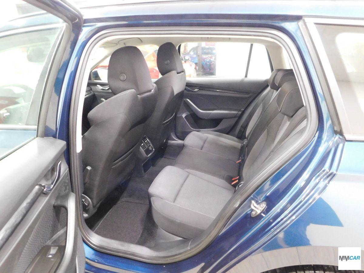 SKODA - Octavia Station Wagon - Octavia 2.0 TDI CR Wagon Executive