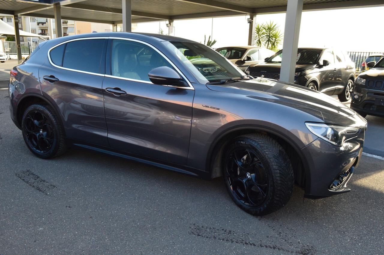 Alfa Romeo Stelvio 2.2 Turbodiesel 210 CV AT8 Q4 Executive