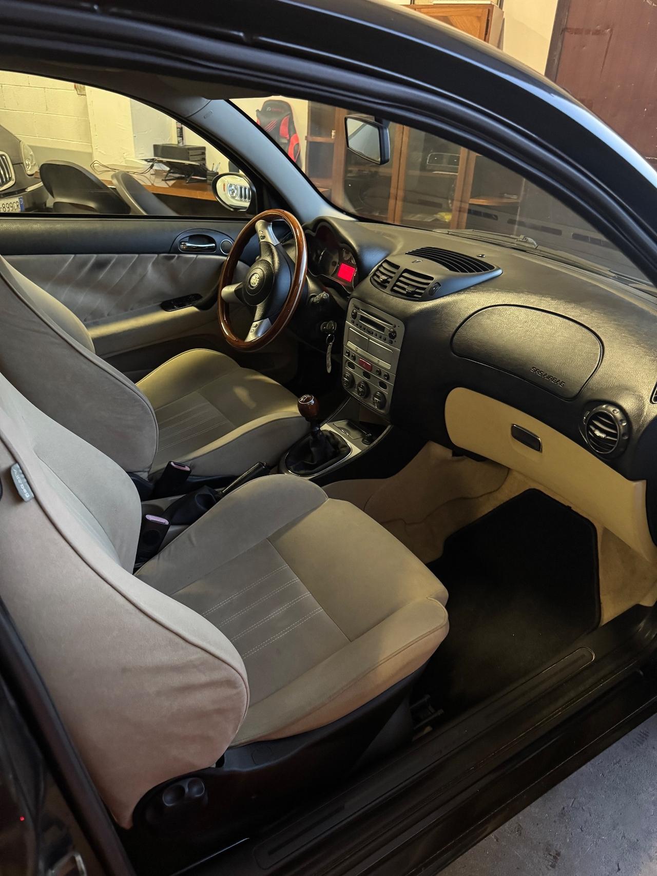 Alfa Romeo 147 1.9 JTD (120) 5 porte Progression