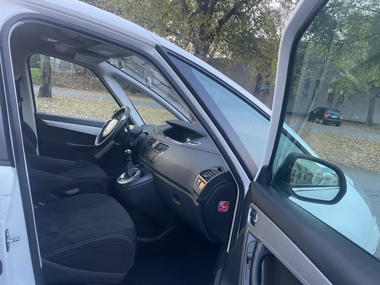 Citroen C4 Picasso 1.6 HDi 110 FAP Exclusive 2012