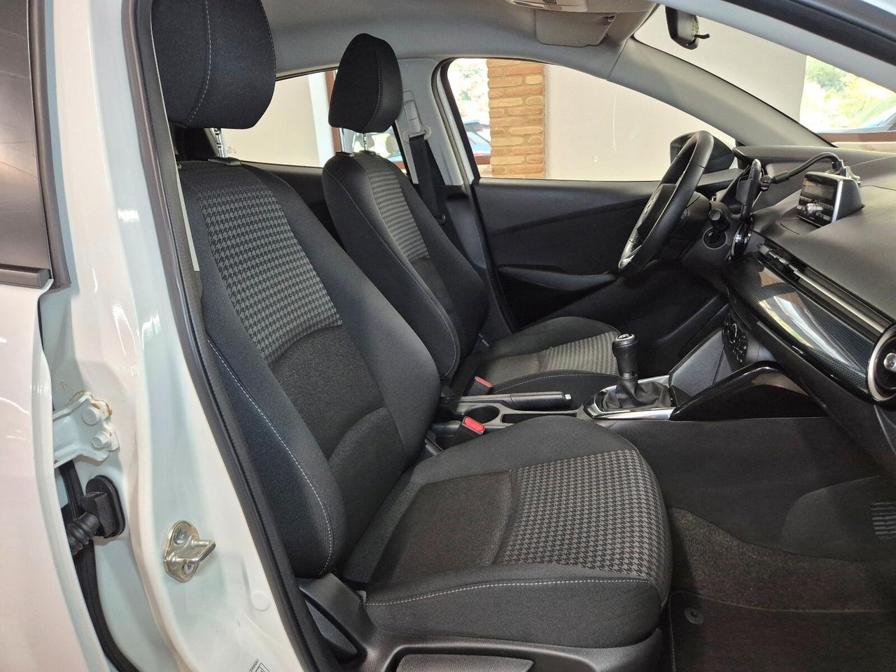 Mazda 2 1.5 Skyactiv-D 105cv Evolve
