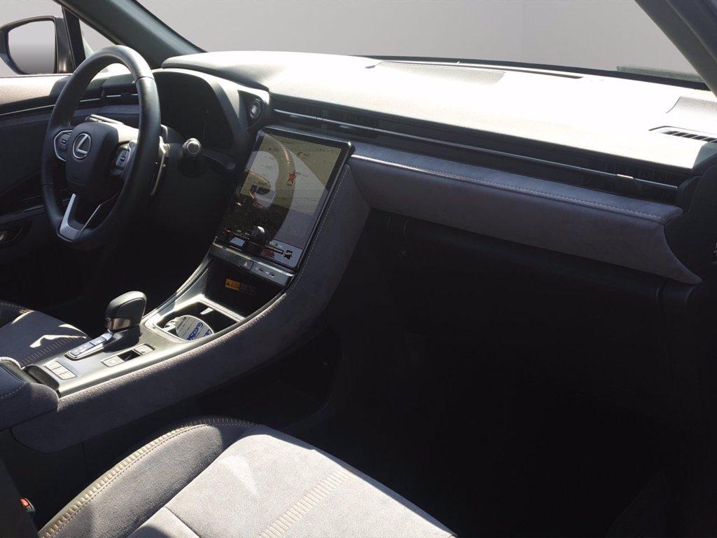 LEXUS Lbx 1.5 hybrid cool 2wd del 2024