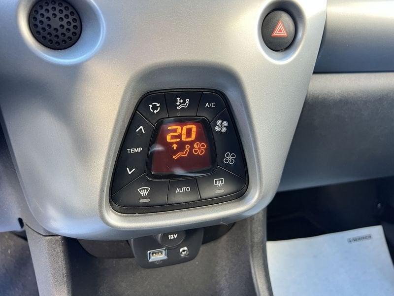 Toyota Aygo Aygo 1.0 VVT-i 69 CV 5 porte x-wave