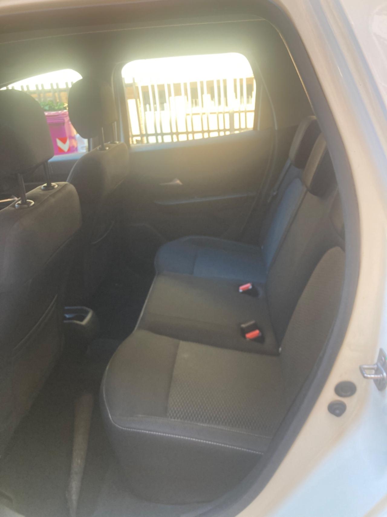 Dacia Duster 1.6 SCe GPL 4x2 Techroad