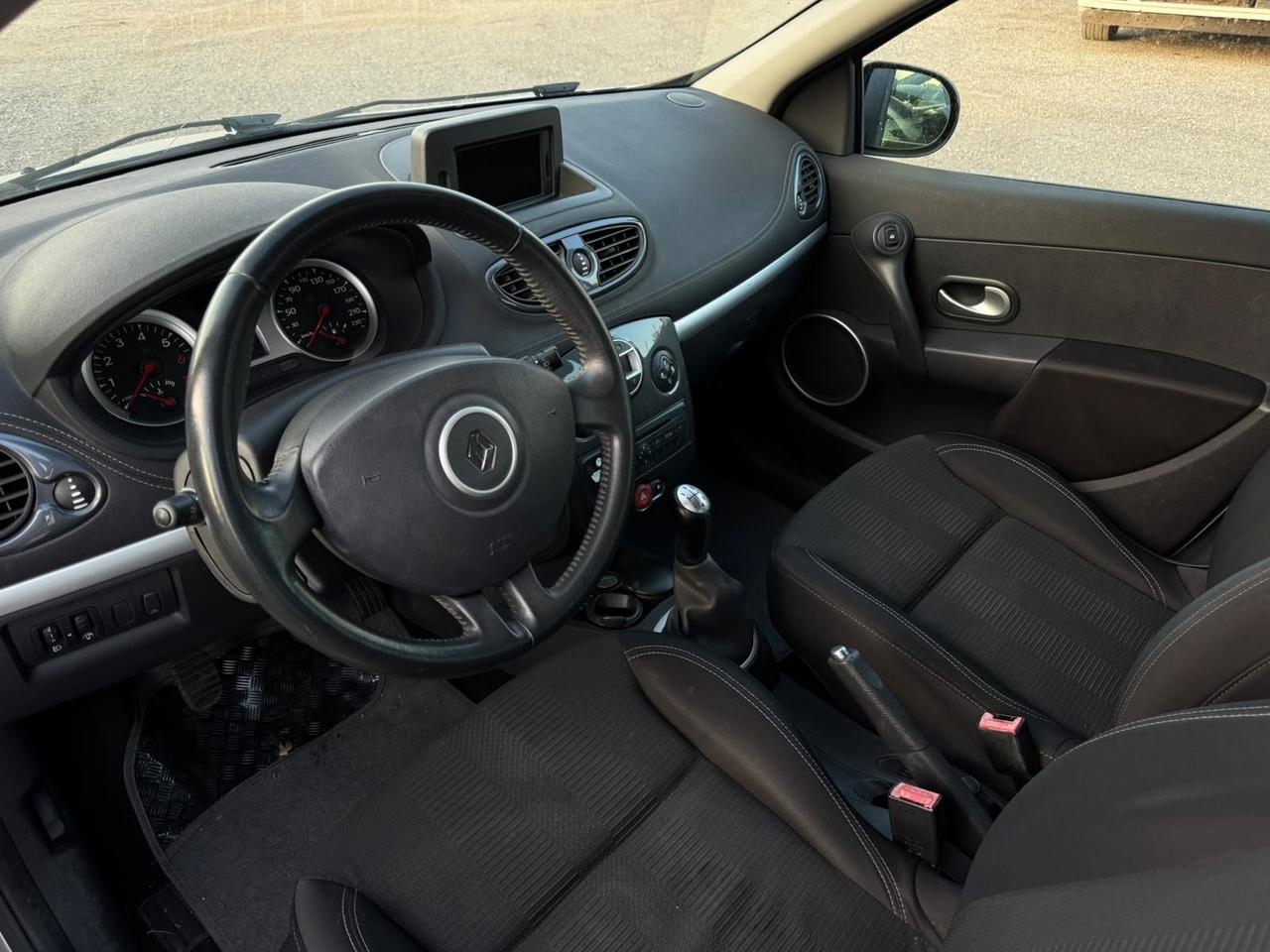 Renault Clio 1.2 16V 5 porte Dynamique