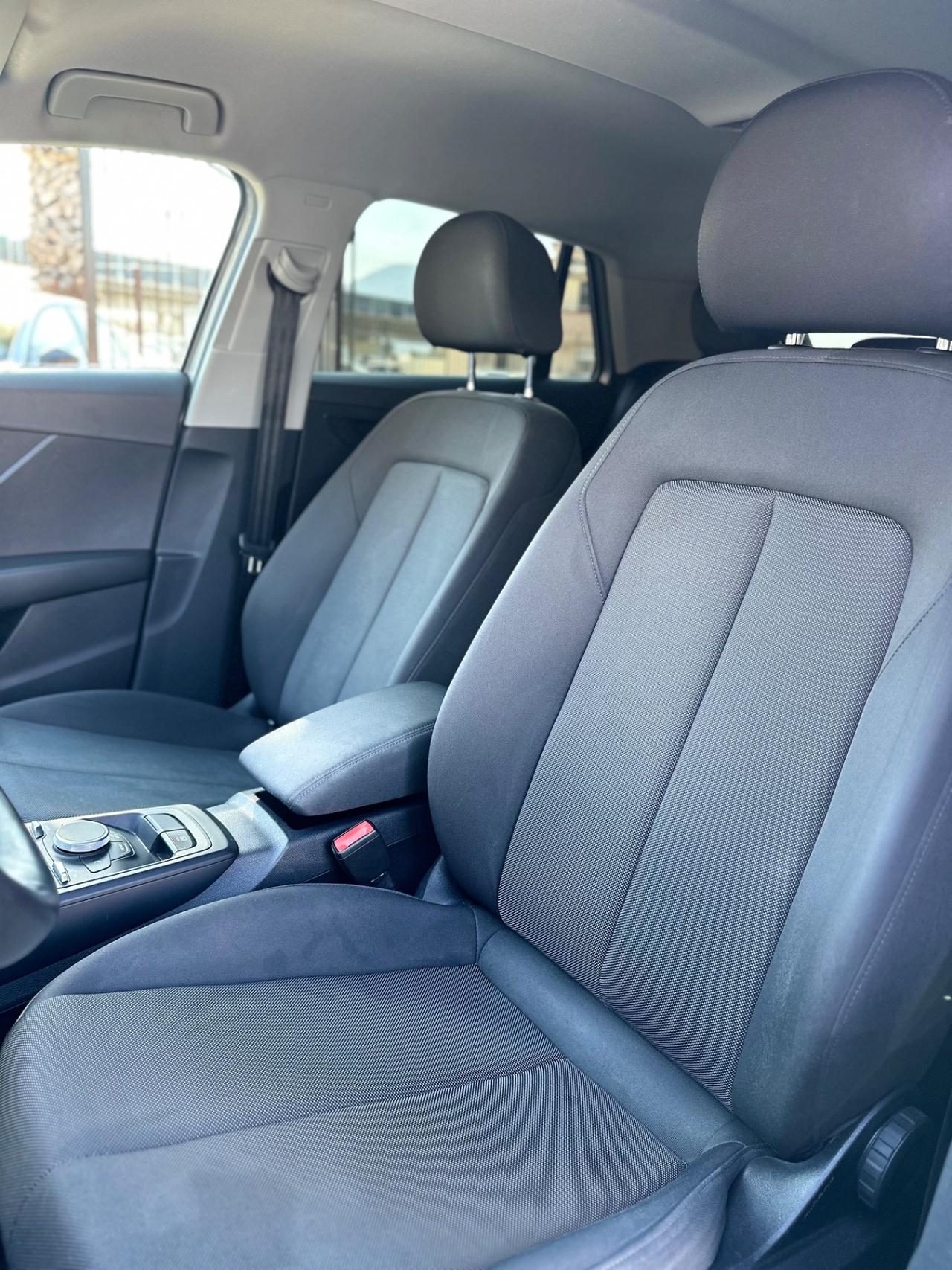 Audi Q2 30 TDI Business