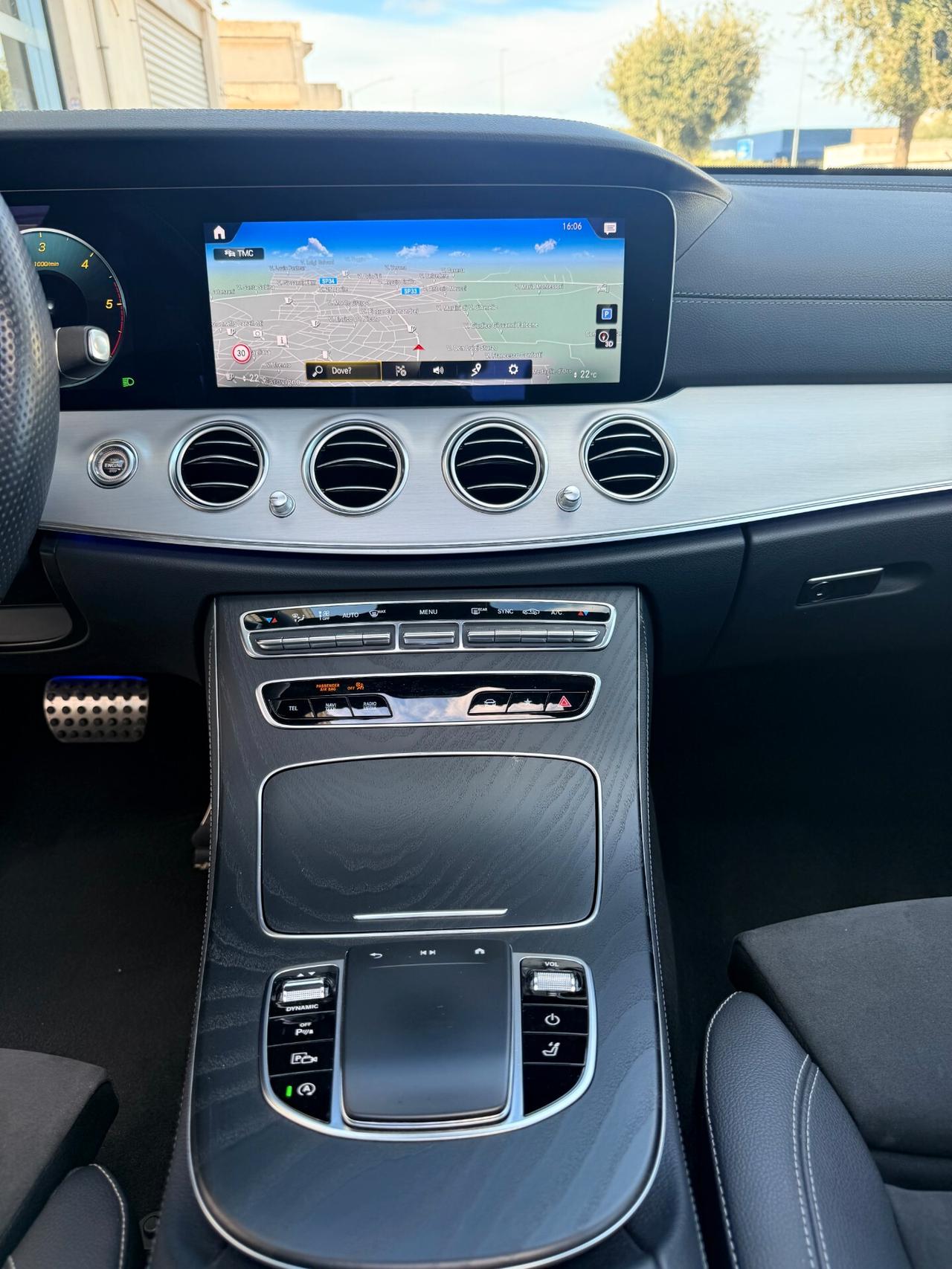 Mercedes-benz E 220 d Mild hybrid S.W. 4Matic Auto Premium Plus AMG CON TETTO APRIBILE,TELECAMERA,LUCI SOFFUSE