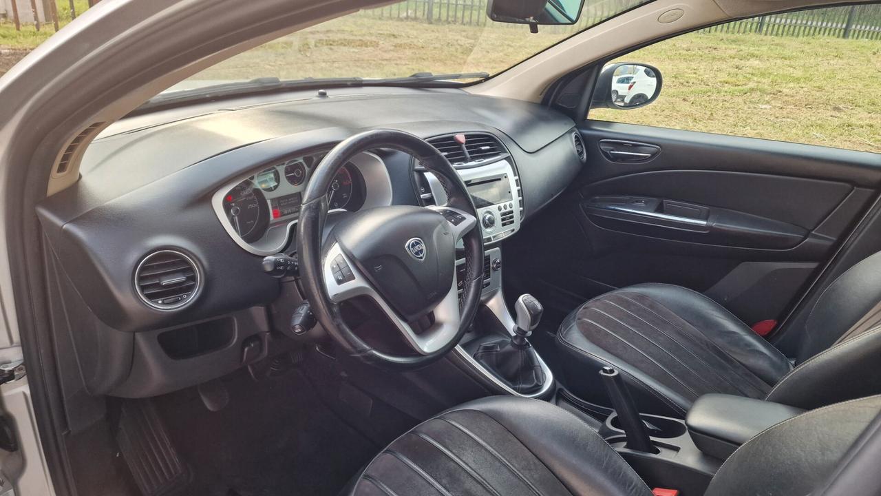 Lancia Delta 1.6 MJT 120Cv - 2012