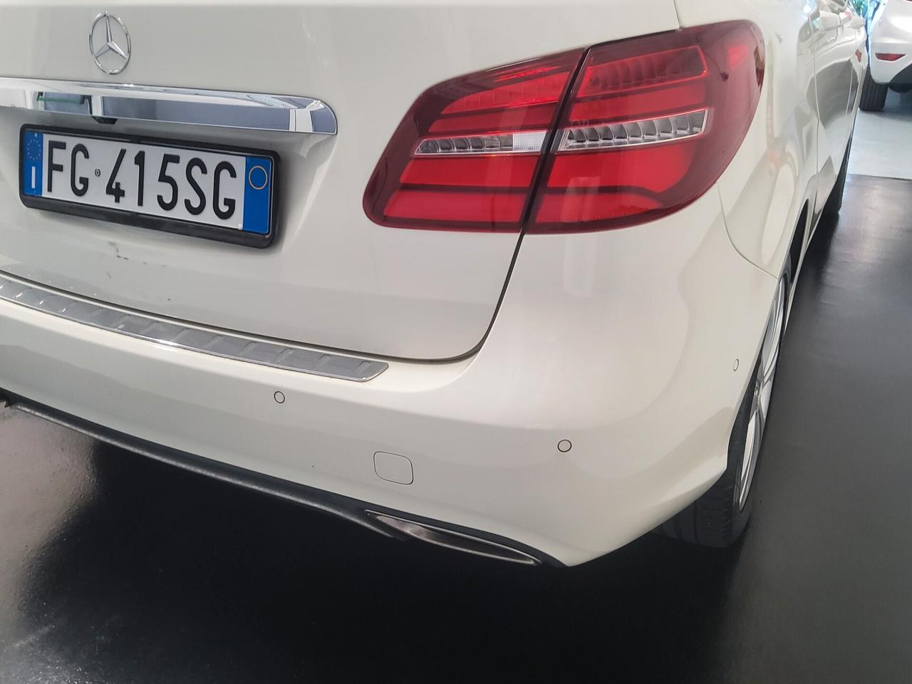 Mercedes-benz B 180 Premium
