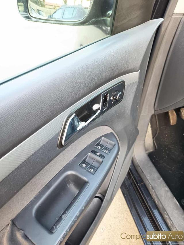 VOLKSWAGEN Touran 1.9 TDI 105CV 7 POSTI