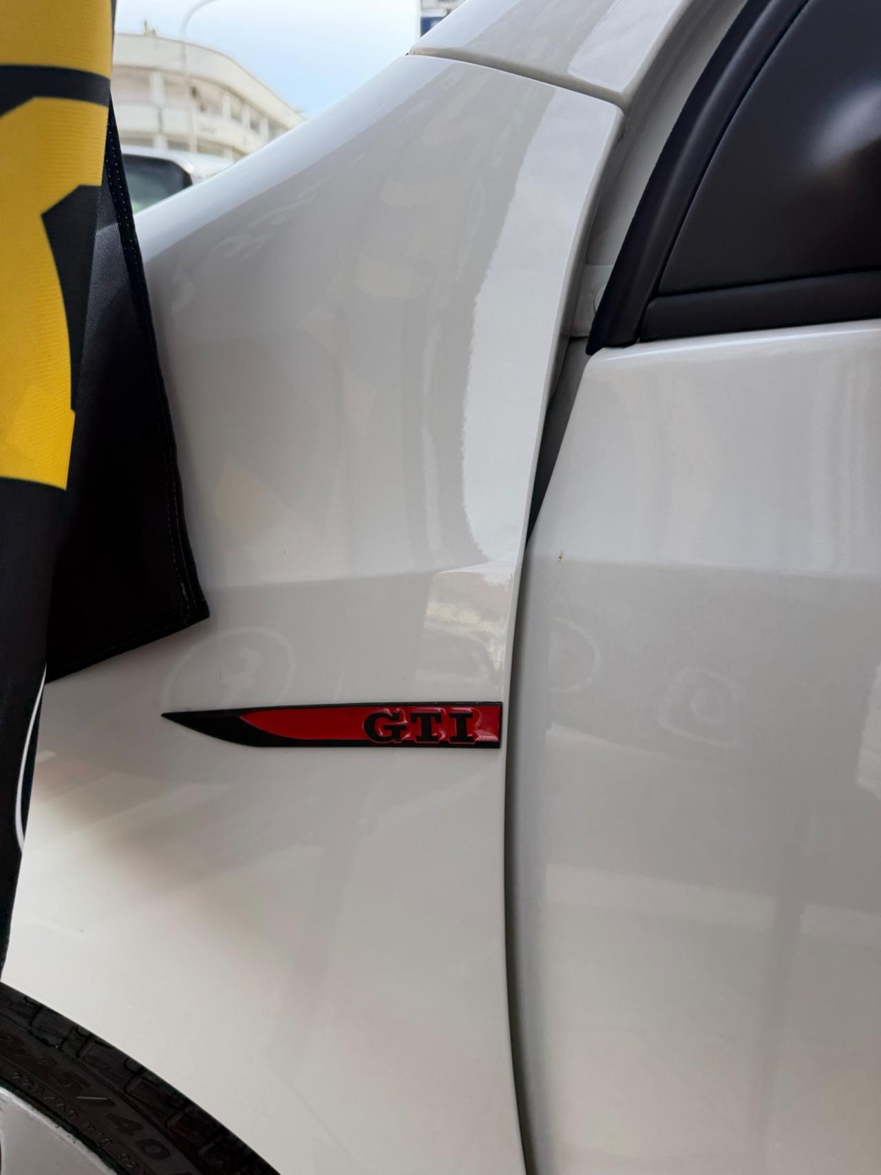 Volkswagen Golf GTI 2.0 TSI DSG 3p.
