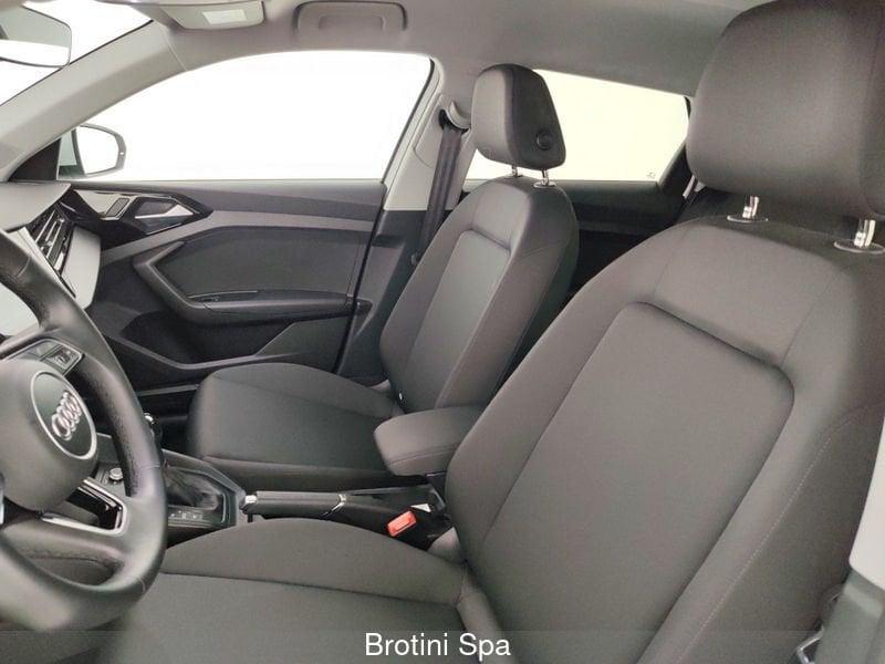 Audi A1 citycarver 30 TFSI S tronic Admired