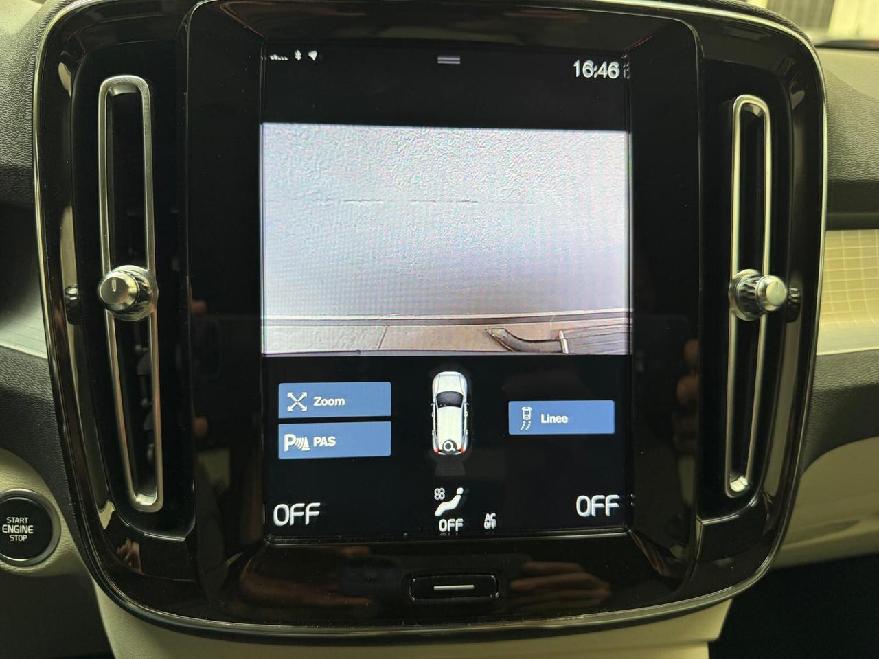 Volvo XC40 D4 AWD Geartronic Momentum